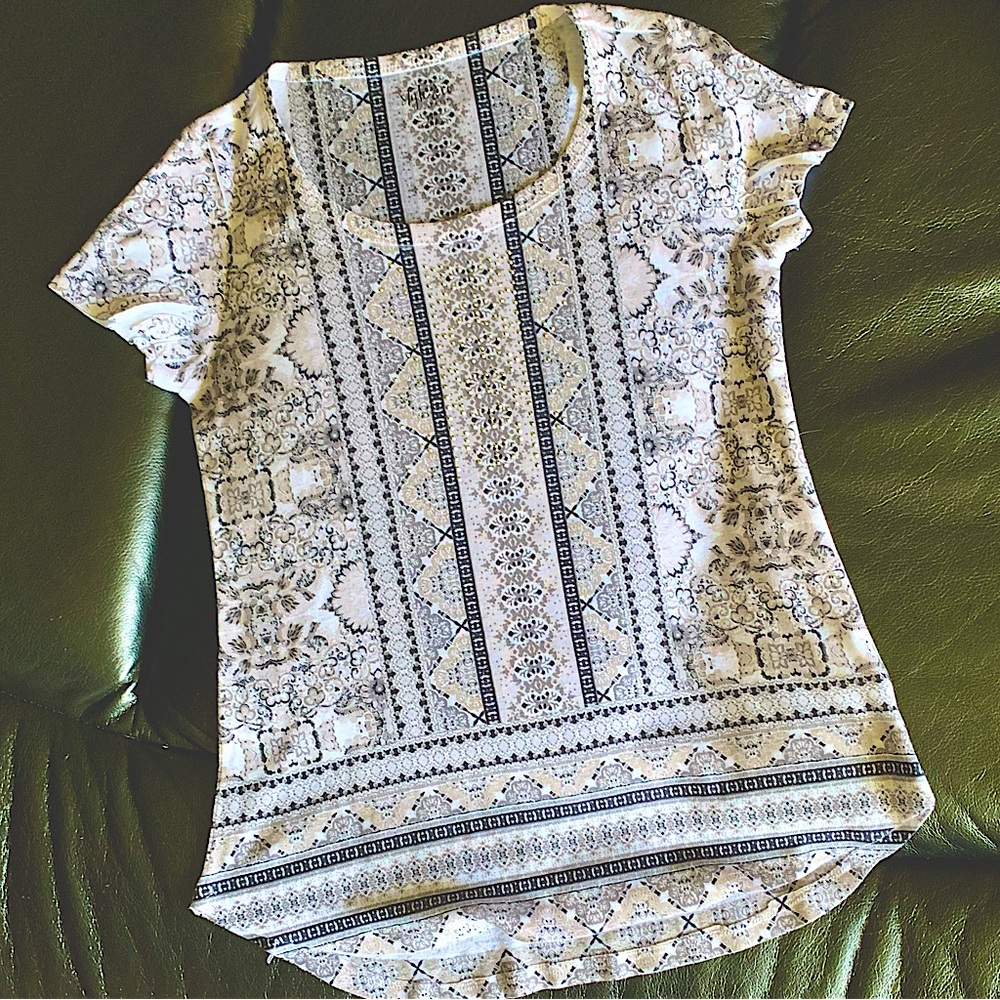 Style & Co | Hi Low Shirt with Crystal-like Adornments | Size PS